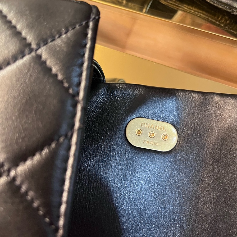 CHANEL Authentic 2021 Mini Crystal Pearls Chain Flap Shoulder Bag - Picture 10 of 17